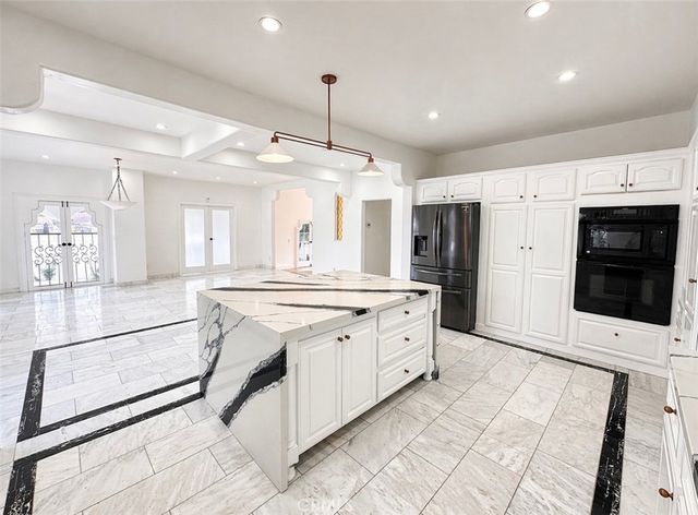 710 Adelaide Place, Santa Monica, CA 90402