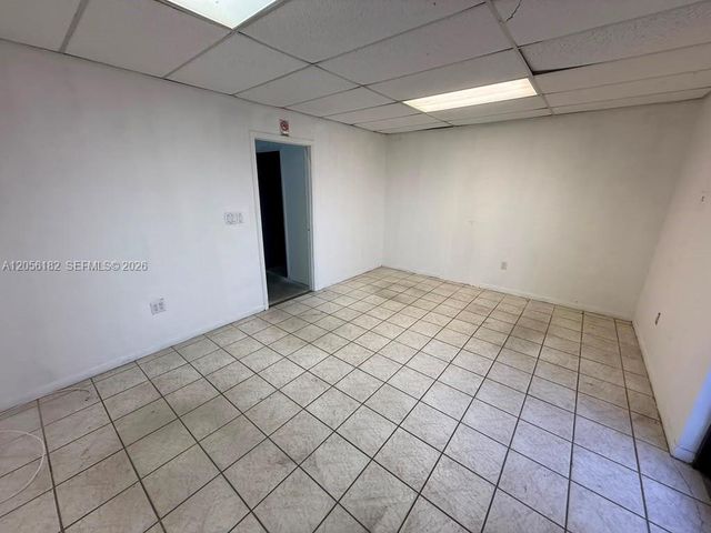 2675 W 76th St 3, Hialeah, FL 33016