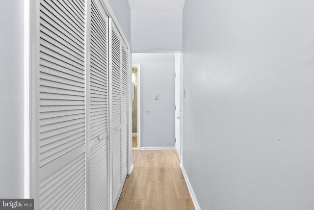 160 COUNTRY FARMS RD, Marlton, NJ 08053