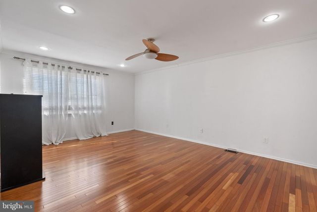 160 COUNTRY FARMS RD, Marlton, NJ 08053