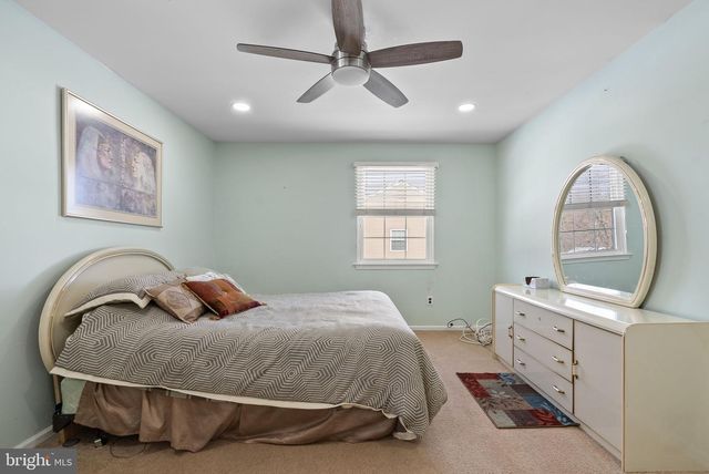 160 COUNTRY FARMS RD, Marlton, NJ 08053