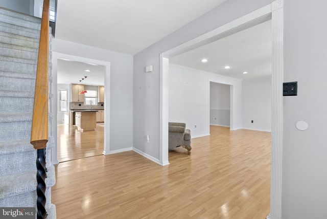 160 COUNTRY FARMS RD, Marlton, NJ 08053