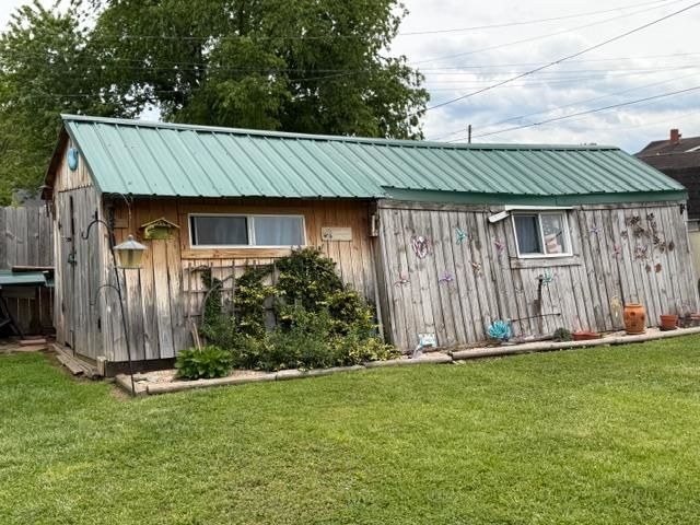 411 24th Street W, Huntington, WV 25704