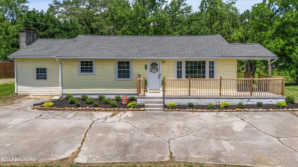 8519 Old Rutledge Pike, Knoxville, TN 37924