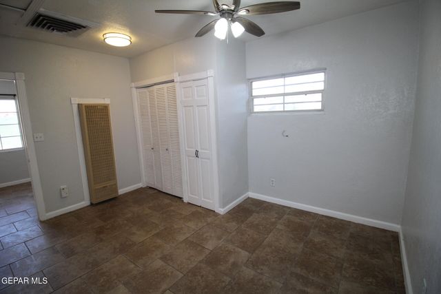 8903 OLD COUNTY Road A, El Paso, TX 79907