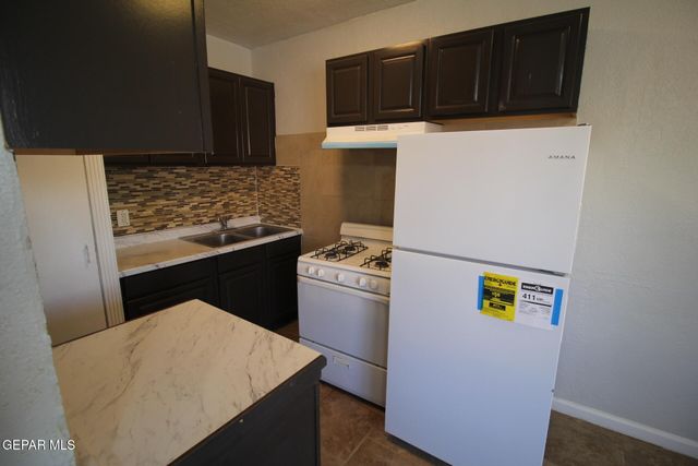 8903 OLD COUNTY Road A, El Paso, TX 79907