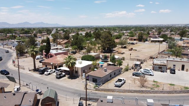 8903 OLD COUNTY Road A, El Paso, TX 79907