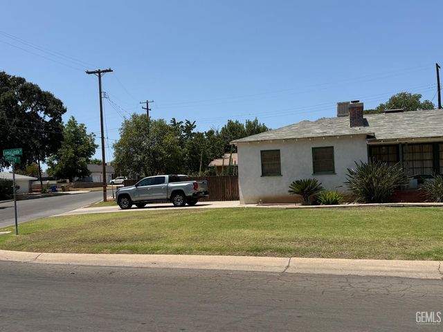 2500 Loma Linda Drive, Bakersfield, CA 93305