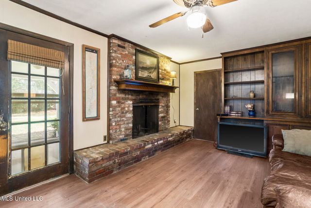 5130 Sunnyvale Drive, Jackson, MS 39211