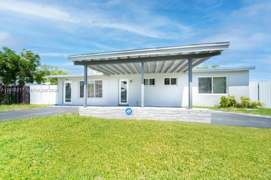 1720 SW 64th Ter, North Lauderdale, FL 33068