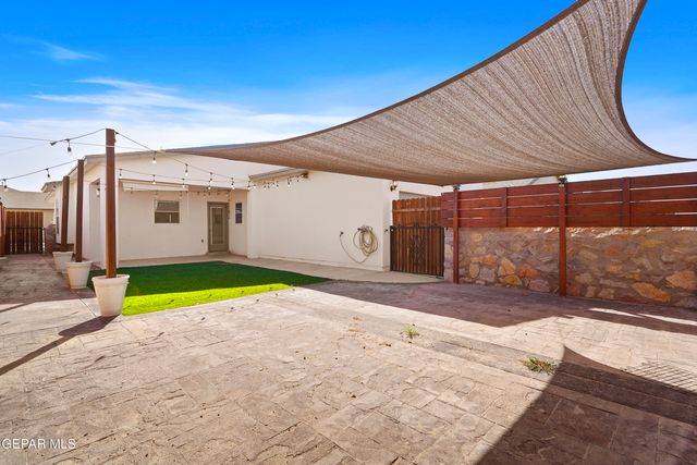 2009 WILLIAM CAPLES Street, El Paso, TX 79938