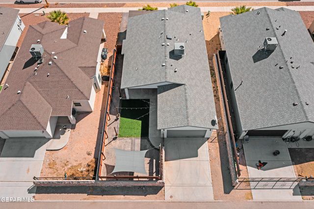 2009 WILLIAM CAPLES Street, El Paso, TX 79938