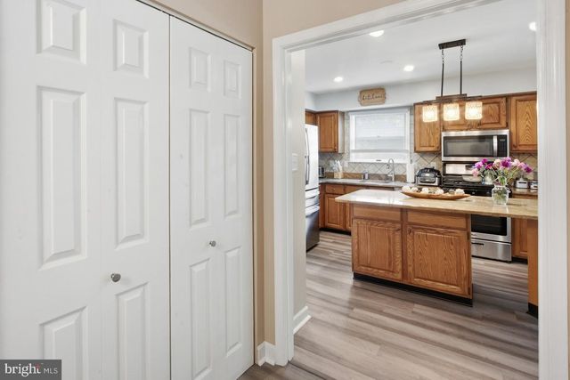 7 YORK CT, Sicklerville, NJ 08081