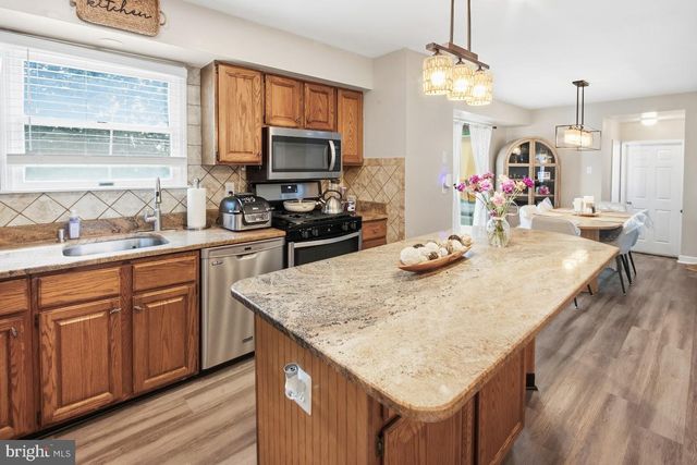 7 YORK CT, Sicklerville, NJ 08081