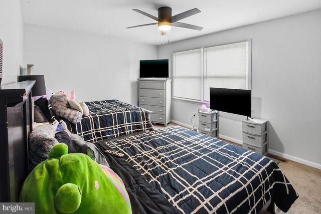7 YORK CT, Sicklerville, NJ 08081