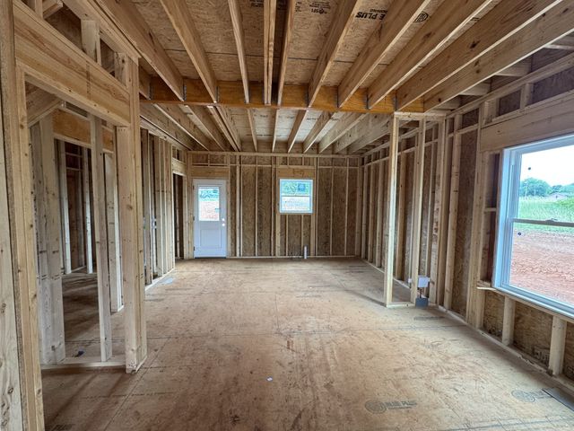 2667 Scott Dr, Clarksville, TN 37042