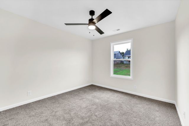 2667 Scott Dr, Clarksville, TN 37042