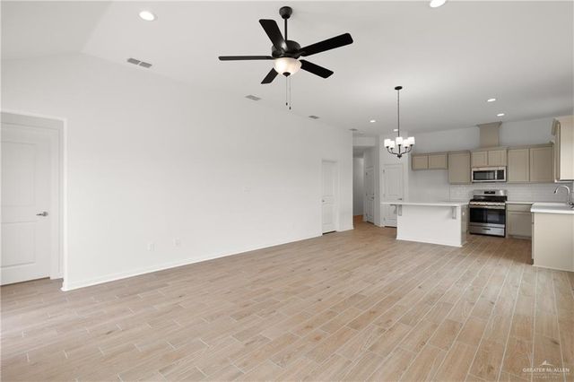 912 W Star Flower Street, Edinburg, TX 78541