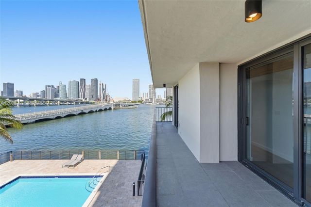 801 N Venetian Drive 308, Miami, FL 33139