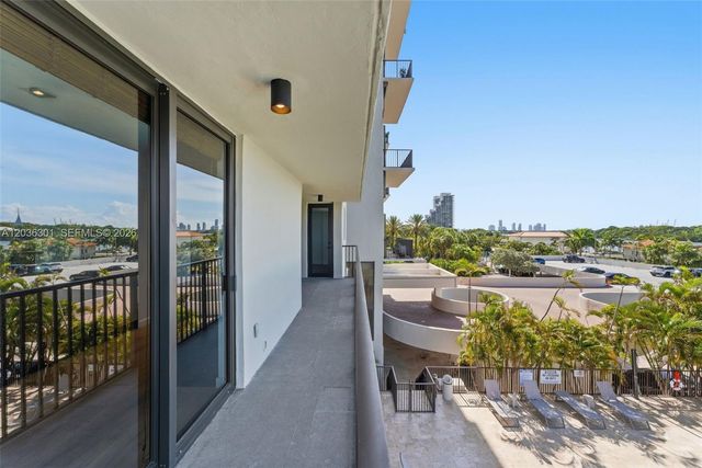 801 N Venetian Drive 308, Miami, FL 33139