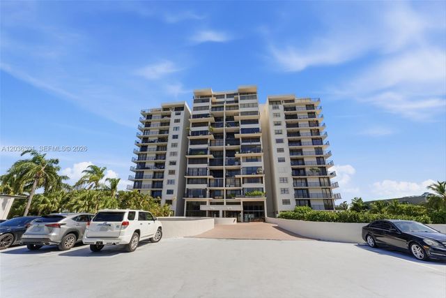 801 N Venetian Drive 308, Miami, FL 33139