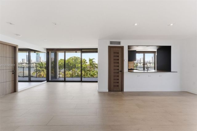 801 N Venetian Drive 308, Miami, FL 33139