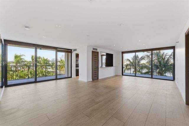 801 N Venetian Drive 308, Miami, FL 33139