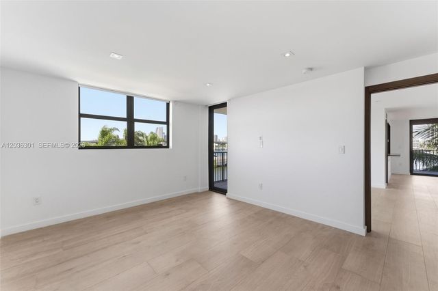 801 N Venetian Drive 308, Miami, FL 33139