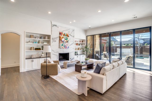 6706 Orchid Lane, Dallas, TX 75230