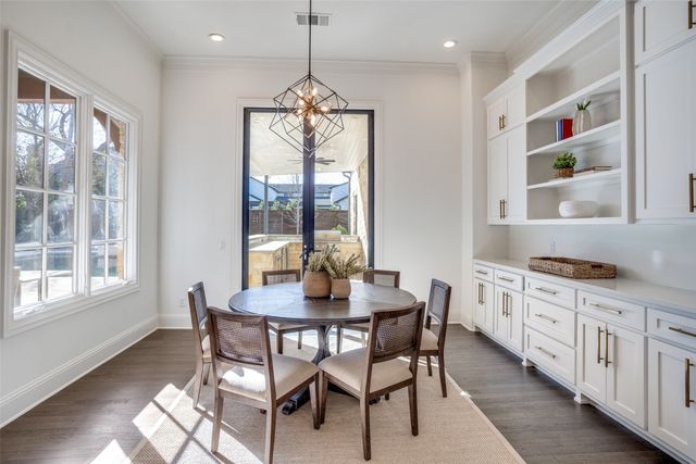 6706 Orchid Lane, Dallas, TX 75230