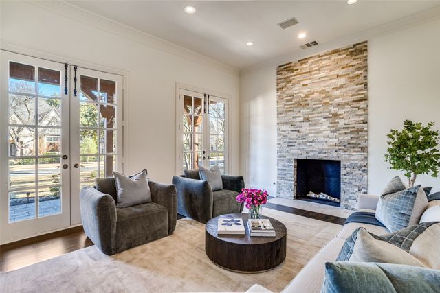 6706 Orchid Lane, Dallas, TX 75230