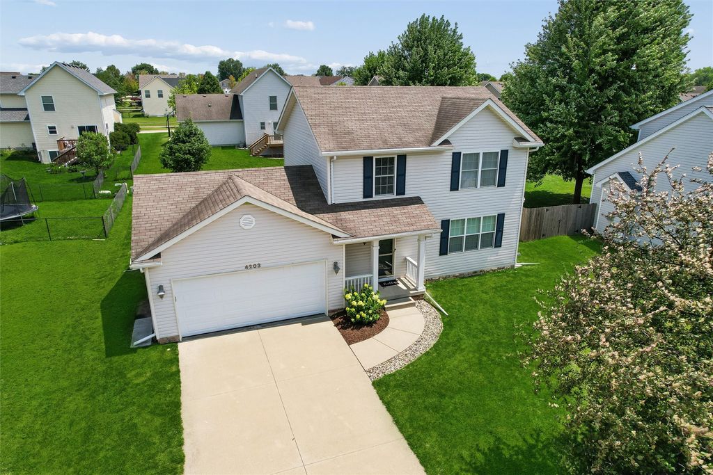4203 SW Elm Court, Ankeny, IA 50023