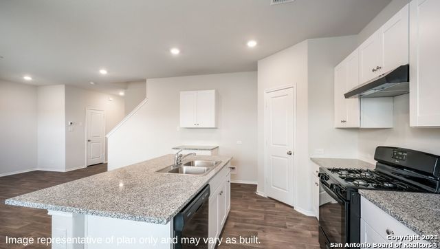 5939 Cosmic Crisp, San Antonio, TX 78252