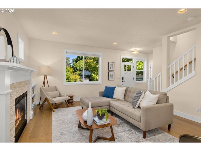 8275 Se 29TH Pl, Portland, OR 97202