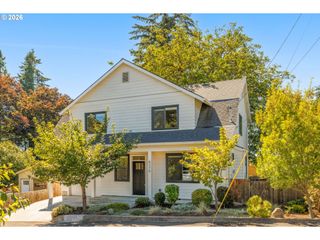 8275 Se 29TH Pl, Portland, OR 97202