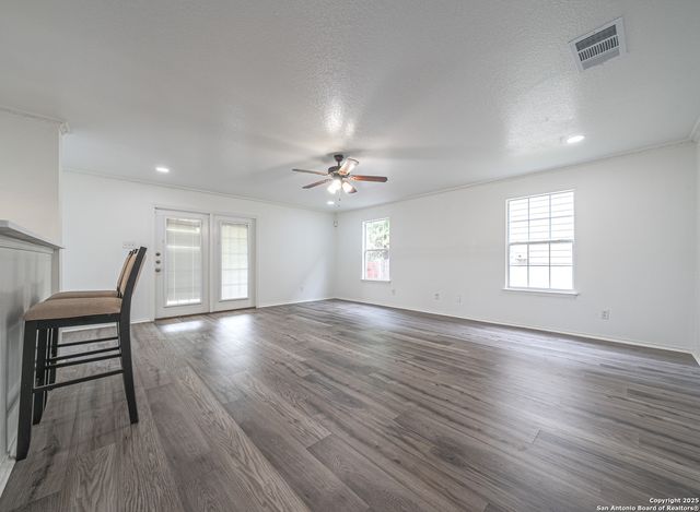 6748 Wayman Ridge, Live Oak, TX 78233