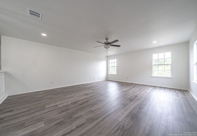 6748 Wayman Ridge, Live Oak, TX 78233