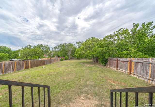 6748 Wayman Ridge, Live Oak, TX 78233