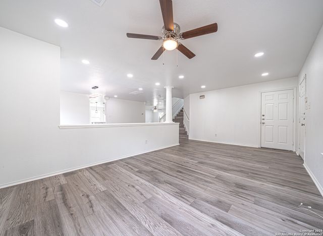 6748 Wayman Ridge, Live Oak, TX 78233
