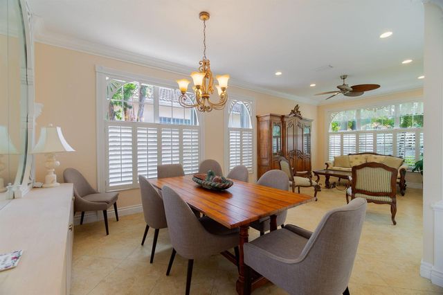 6005 Newport Village Way, Lake Worth, FL 33463