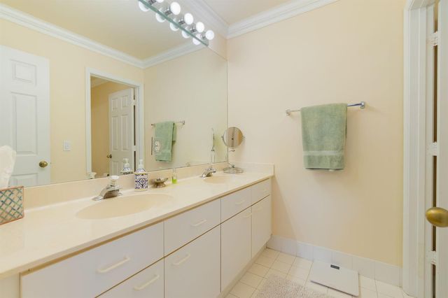 6005 Newport Village Way, Lake Worth, FL 33463
