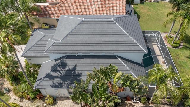6005 Newport Village Way, Lake Worth, FL 33463