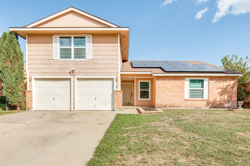 6411 Juliette Run, Arlington, TX 76002 — exterior