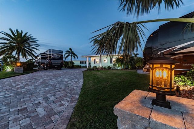 8275 SW SAND CRANE CIRCLE, Arcadia, FL 34269