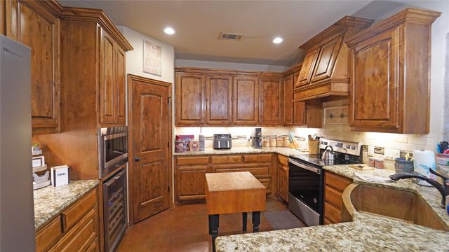 2505 Lazy Bend Road, Brock, TX 76066