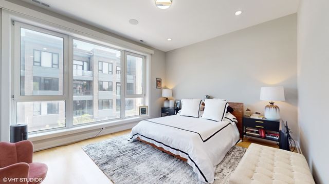 3056 N Lincoln Avenue 3, Chicago, IL 60657