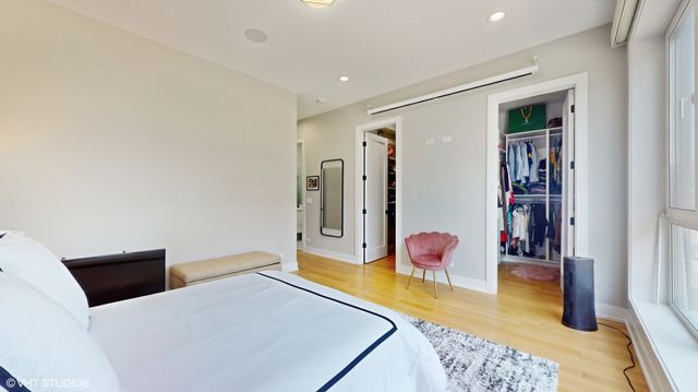 3056 N Lincoln Avenue 3, Chicago, IL 60657