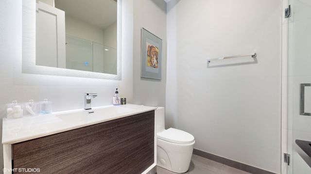 3056 N Lincoln Avenue 3, Chicago, IL 60657