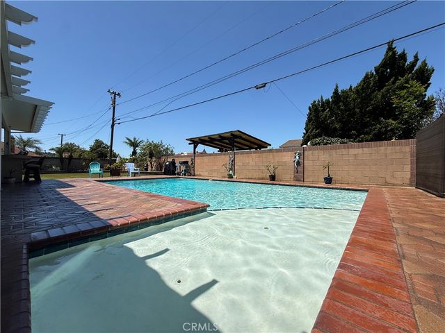 223 N Garsden, Covina, CA 91724