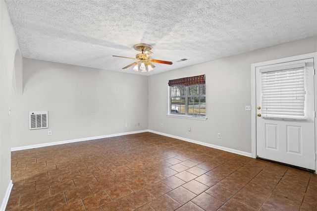 120 Woodcrest Drive, Covington, GA 30016
